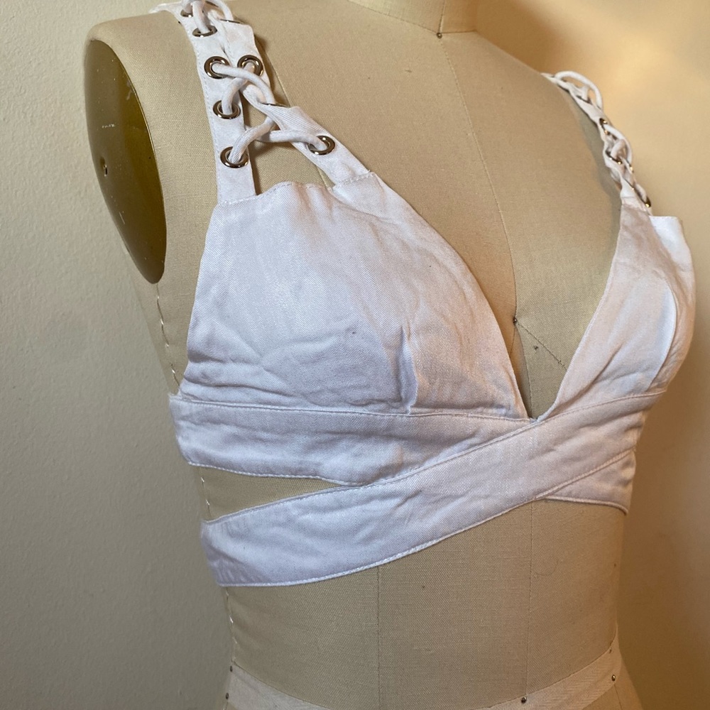 LF Stores Cropped white top